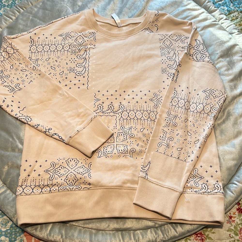 Fabletics sweater